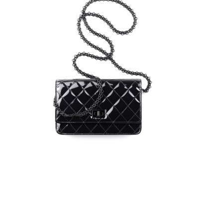 CHANEL QUILTED HANDBAG A70328 B02281 94305 (19*12.5*3.5cm)